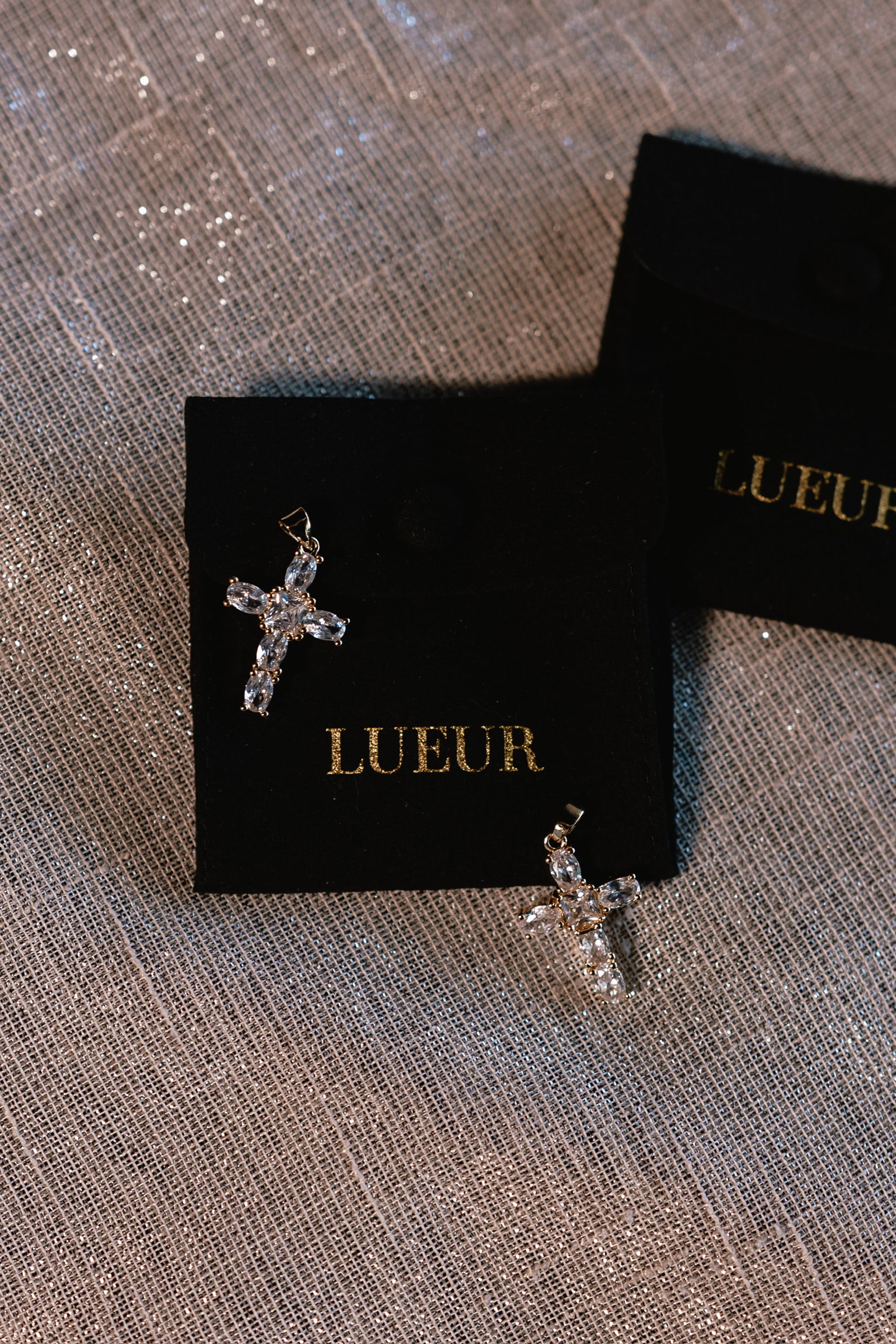 Favor Cross Necklace